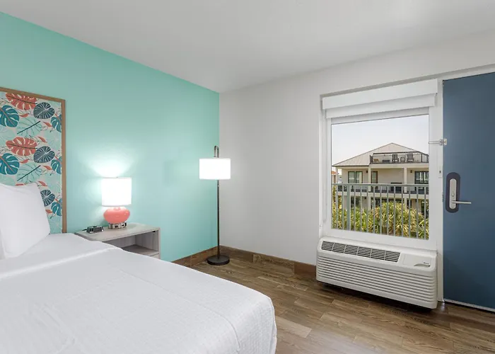 Top Pensacola Beach Accommodations on the Map