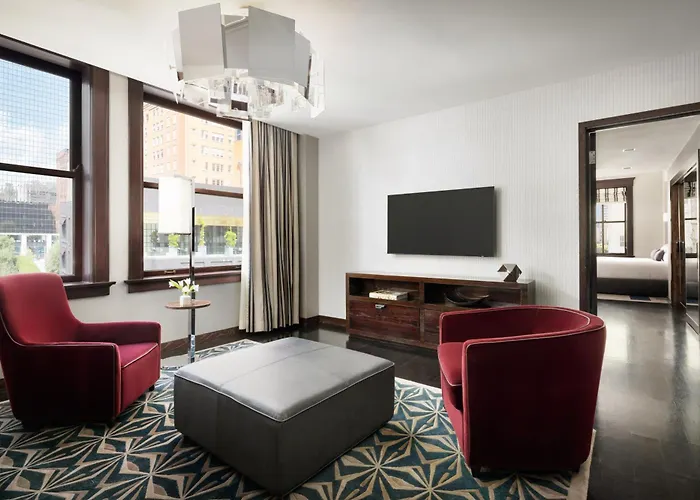 Best Hotels Near Watermark Church in Dallas